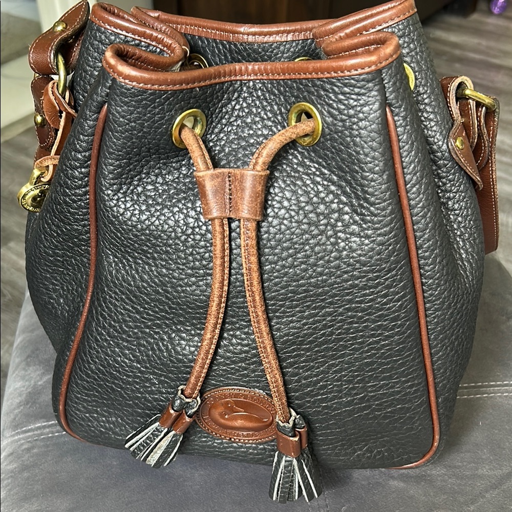 Dooney & Bourke